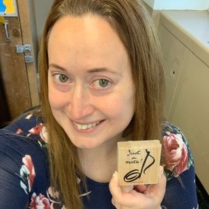 Meet your Posher, Laura